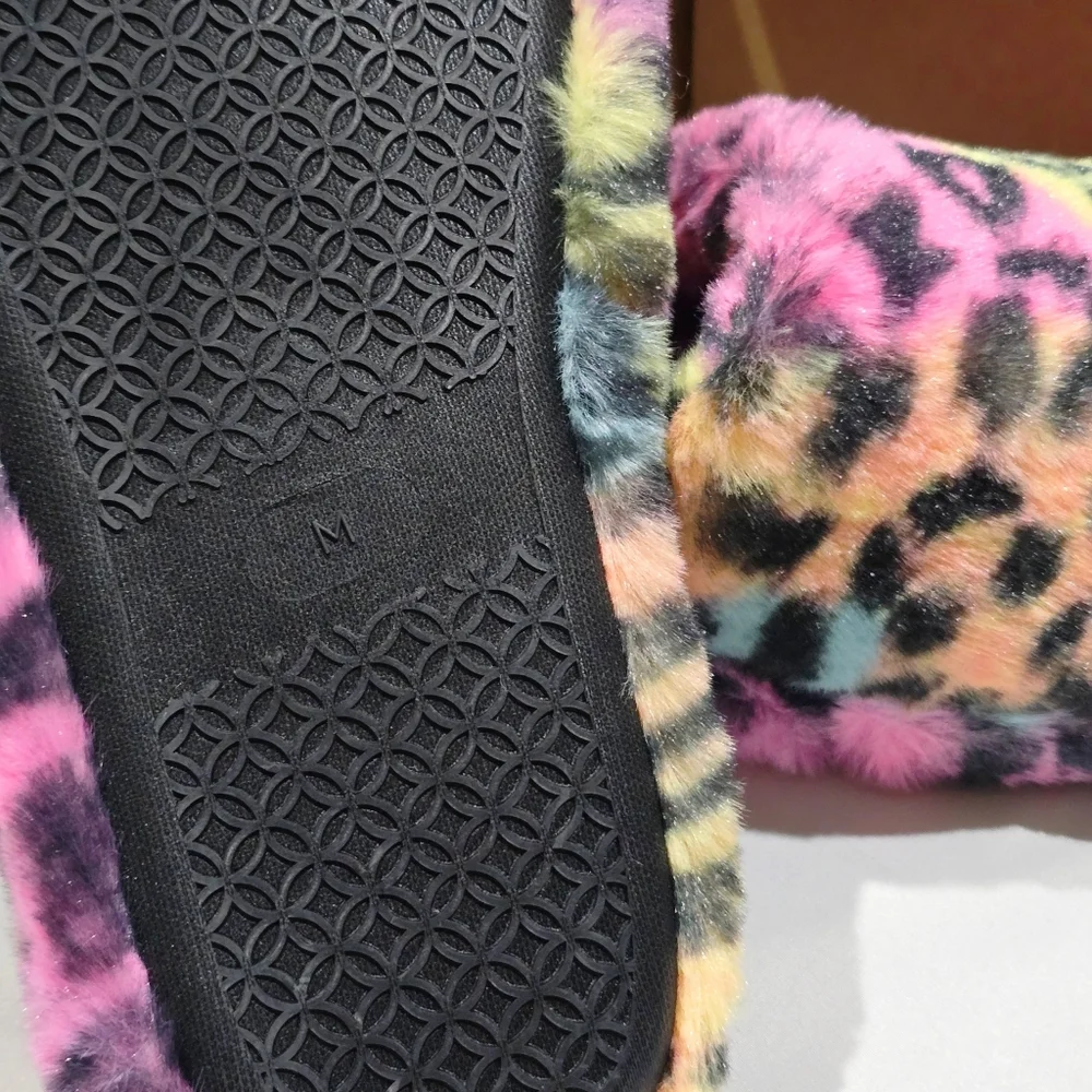 Steve Madden ✦ Frillz Slippers ✦ Faux Fur Animal Print Open Toe Grip Sole M NWT